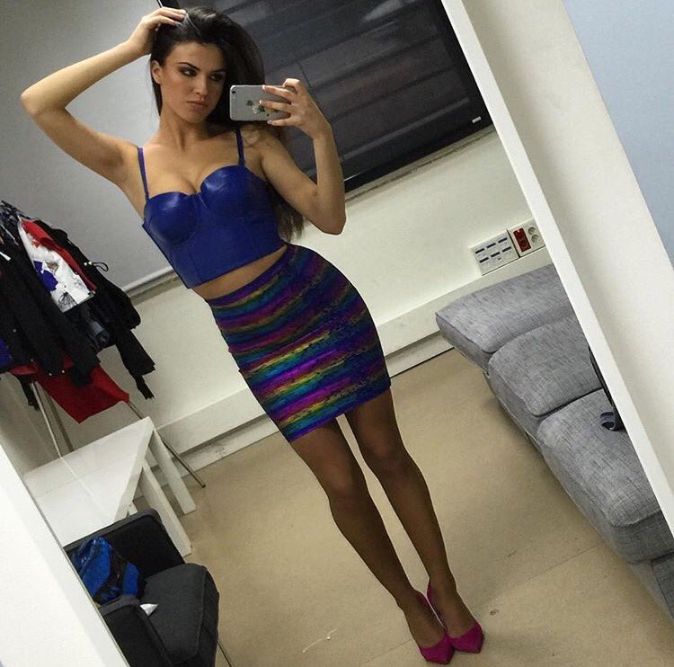 ZoeShop_Chicas's tweet image. Hoy Sofía con nuestro corpiño en azul puedes comprarlo en zoeshop.es
#tronosofia7 #tronochicas #mhyv #myhyv