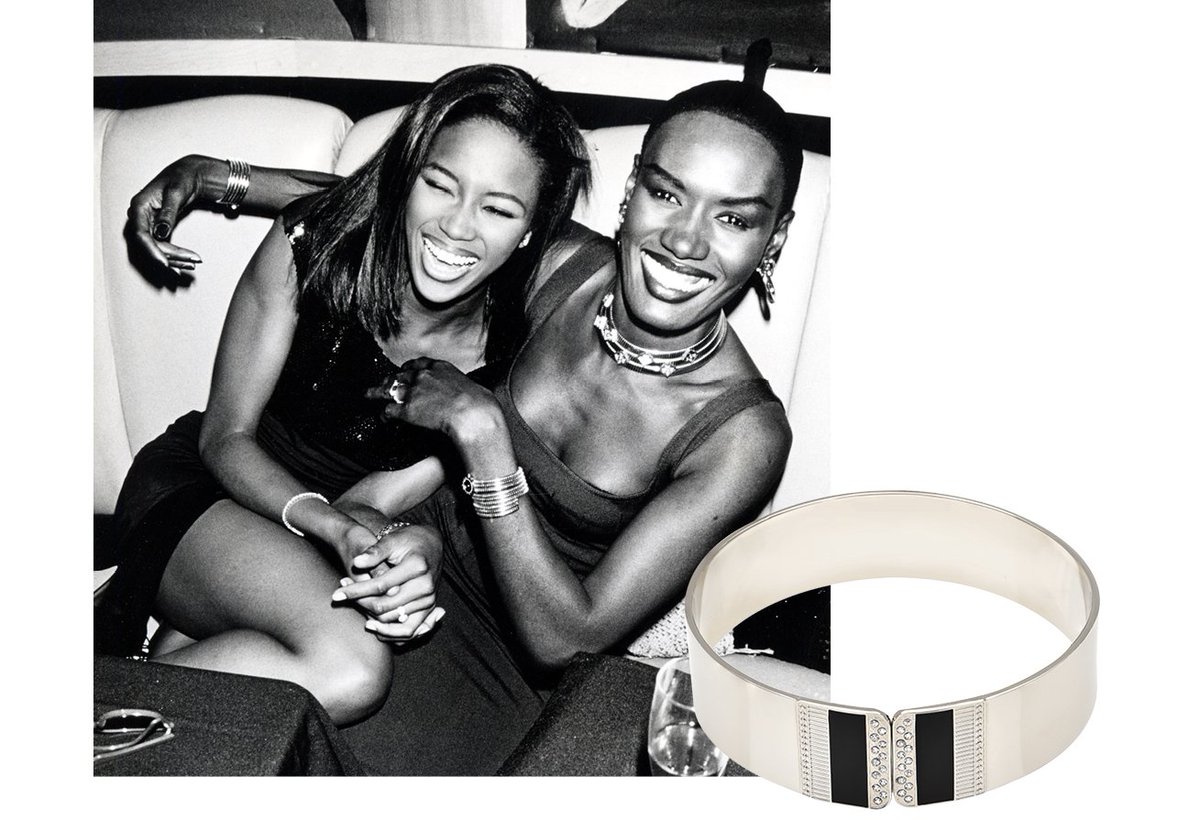 VogueFrance's tweet photo. Et si on se faisait le look de party girl de Naomi Campbell avec le choker @CAandLOU ? https://t.co/WBN8Onkdaf https://t.co/yW6b75Mb7e