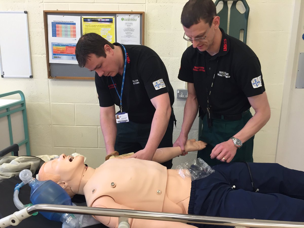 EmrtsWales's tweet photo. . @EmrtsWales Critical Care Practitioners Ben Seabourne &amp; Chris Shaw prepare demo @ParamedicsUK Cardiac Arrest event https://t.co/pFWsxXxchq