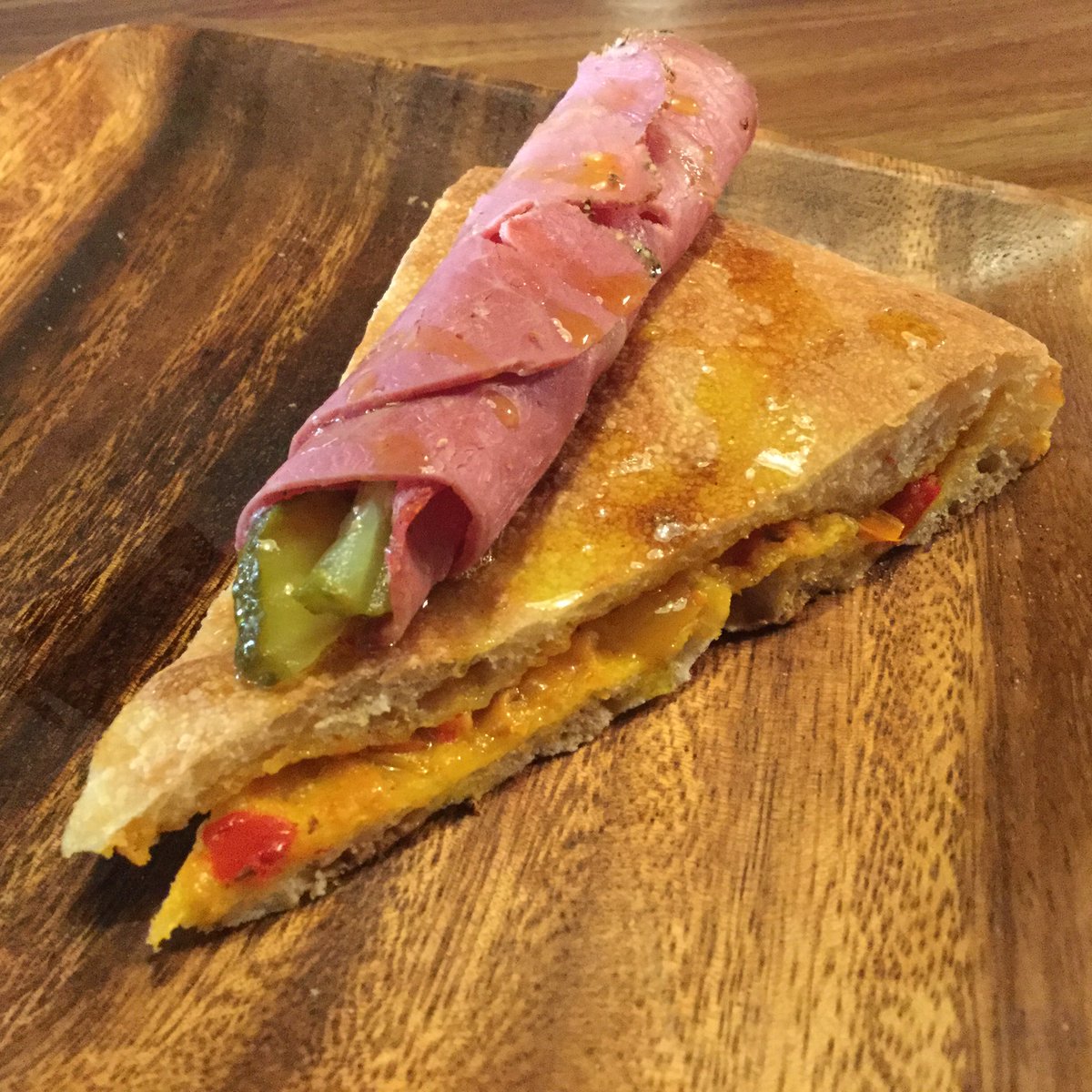 randomreus's tweet photo. @GanxetPantxo entra dins dels estàndards de calitee ganxet pantxos? Botkoure de verdures especiades&amp;pastrami https://t.co/CoLtU2Cwog