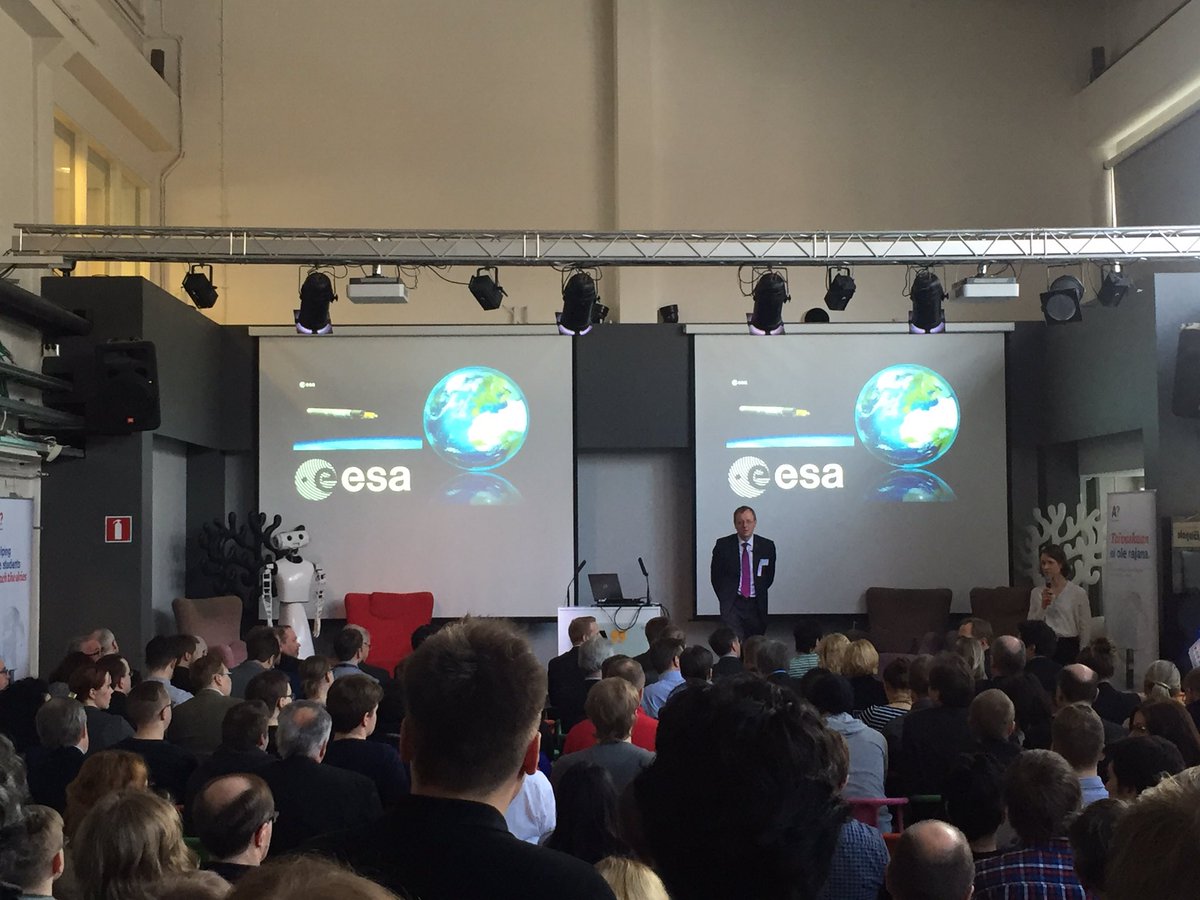 TeijoLaine's tweet photo. Visiting @AaltoUniversity #SpaceOnStage event today; inspiring presentation by @janwoerner from @esa; #ReaktorSpace https://t.co/jrLrBUoGEC