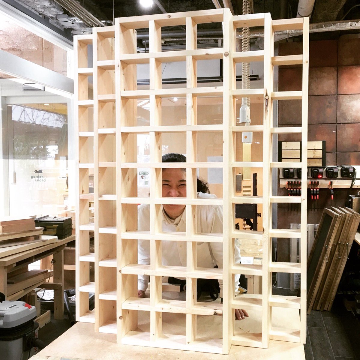 Diyスタジアム かもんぜきまき On Twitter ホビーショー什器をdiy マス目収納です Tukuriba Diy 二子玉川 高島屋 ガーデンアイランド ワークショップ Diyグッズ販売 棚 収納 什器 マス 木工 木 Jhs2016 Https T Co Glnwv5e7d9