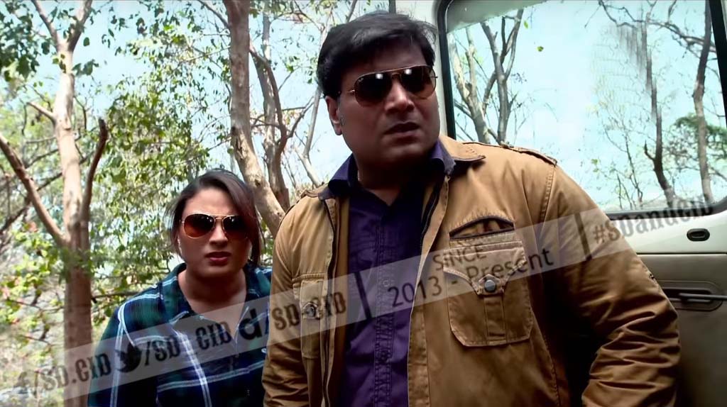 SD_CID's tweet photo. **CID - सी आई डी - Rahasyamai Aurat - Episode 1346**. https://t.co/I1P290F6uN