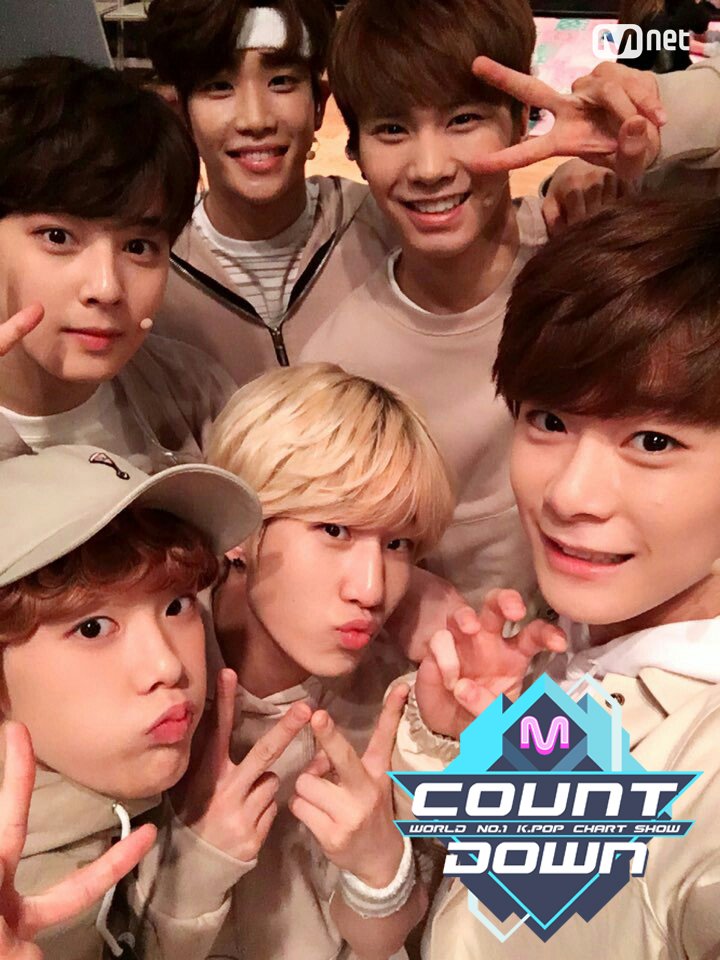 MnetMcountdown's tweet photo. 여러분 귀요미들에게 빠질 준비 되셨나요?! 누나들맘 훔칠완료!! 마친 #아스트로 오늘 6시 #엠카운트다운 에서 만나요~! https://t.co/N7McSo88Y1