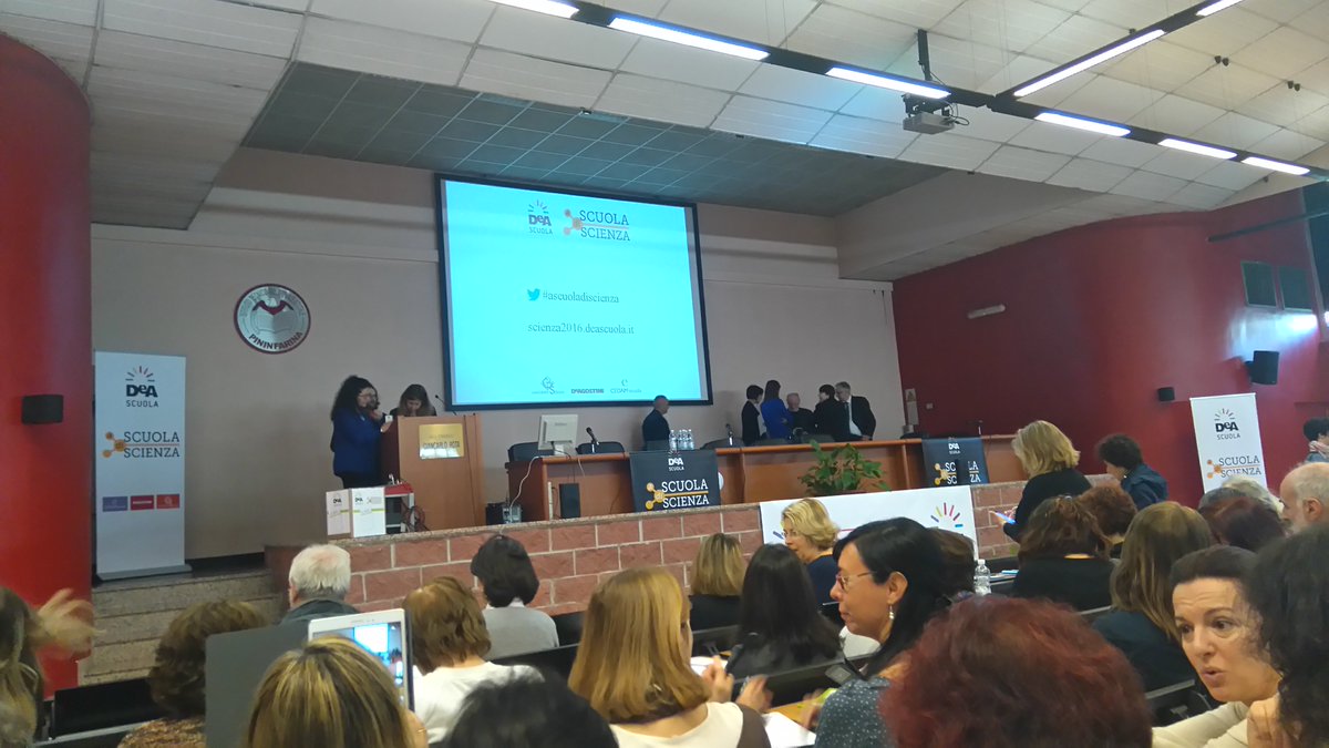 DeAScuola's tweet photo. #AscuoladiScienza tutto pronto a all'Istituto Pininfarina di Torino per il secondo Convegno di Scienza @cesarescara https://t.co/AAcgYFx48w