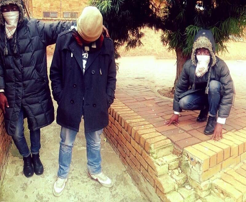 FrankZavier_SA's tweet photo. With ma niggaz
@kamogelo_97 @tolassdude5 @sphahoboyi
#SharpVisualArt https://t.co/I1MP6yO9RR