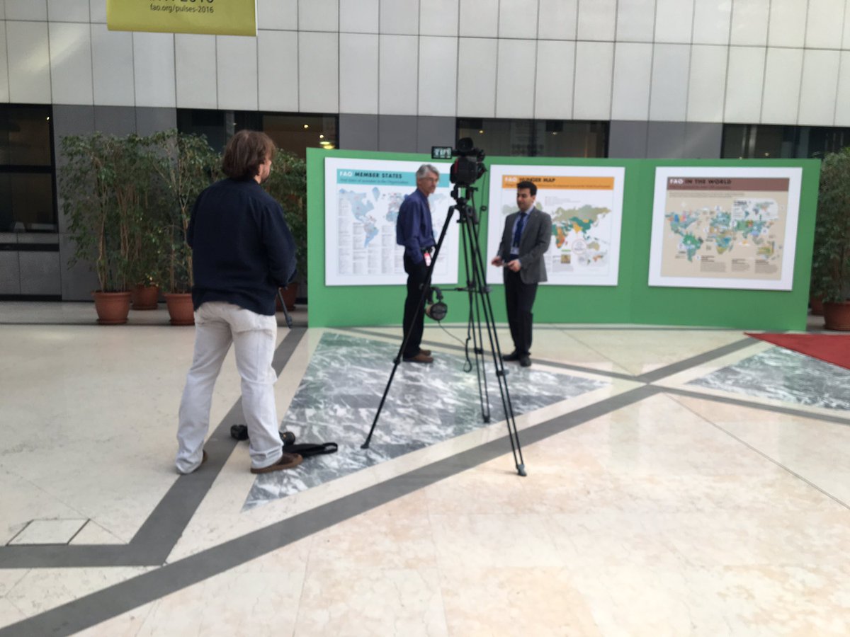ippcnews's tweet photo. Behind the scenes #CPM11 - filming interviews with our #SideSession speakers. Interviewer @diplomirko https://t.co/vbQGFlAmJB