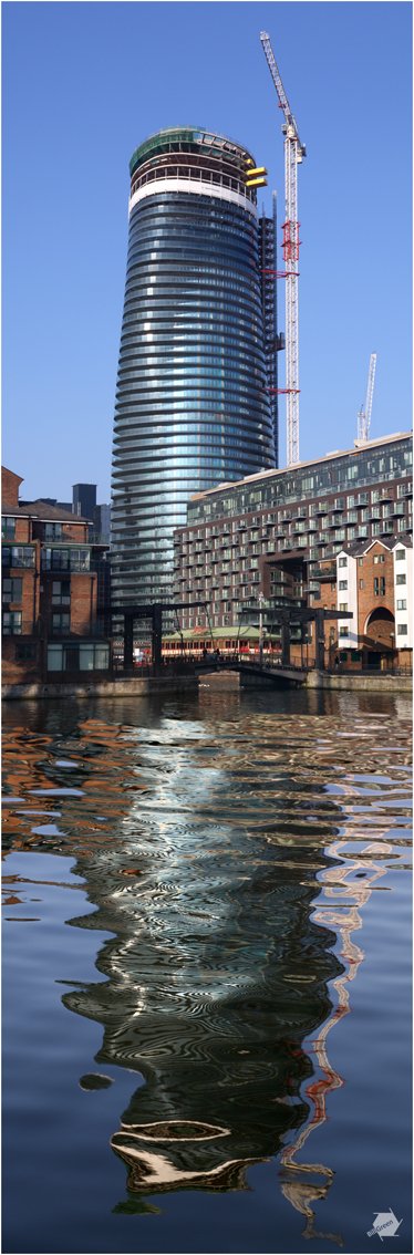 ThamesPhoto's tweet photo. #BaltimoreTower in #MillwallDock under #construction March 2016 https://t.co/vfzE9cEgJC