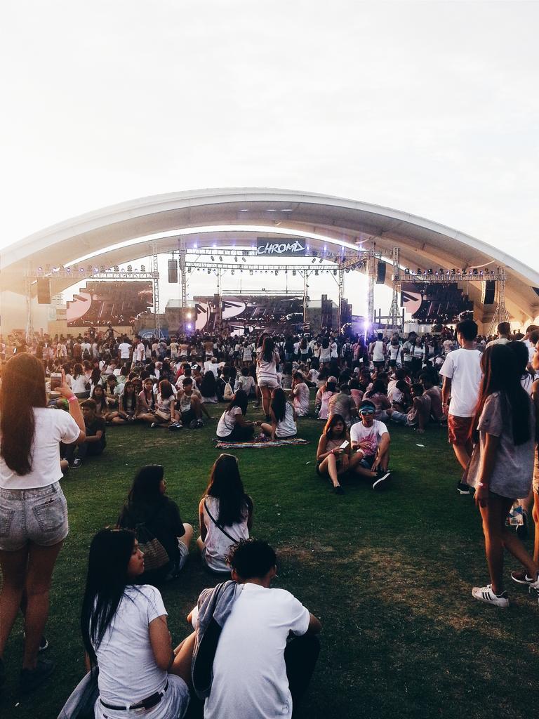 positiviThy's tweet photo. Chroma Music Festival 2016! #chromatose #ChromaThrowback #ravexplur #funcolorgoodvibes https://t.co/cWalpa2abv