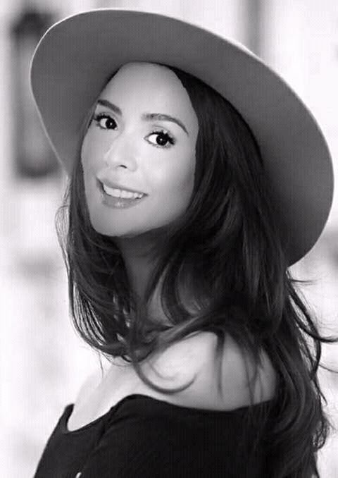 MayBulasa's tweet photo. Ma' @DawnZpost  
ANO BA TLAGA SEKRITO MO?
KAHIT ANONG EDIT.
SOBRANG GANDA NYO PARIN.
SO AMAZING :) I  LOVE IT
PCttO https://t.co/RDQeDR18Sr