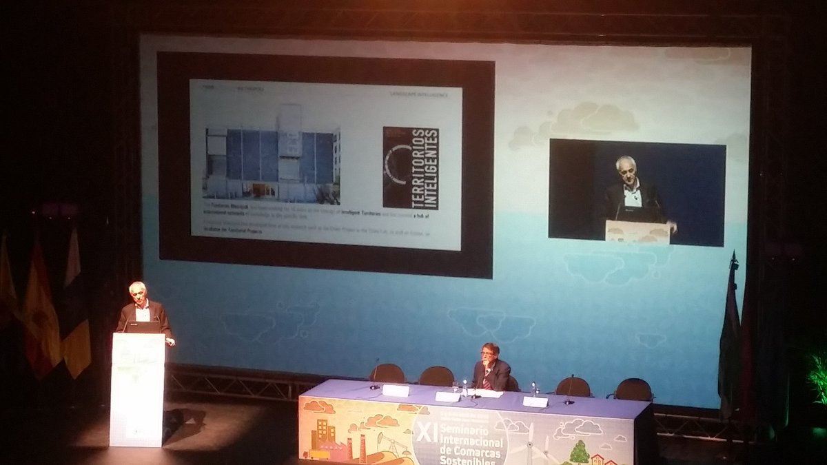 Surestegc's tweet photo. Se puede crear una "super ciudad" integrada y sostenible desde Maspalomas hasta Las Palmas, Alfonso V.
#SICS2016 https://t.co/siVLSKB2NY