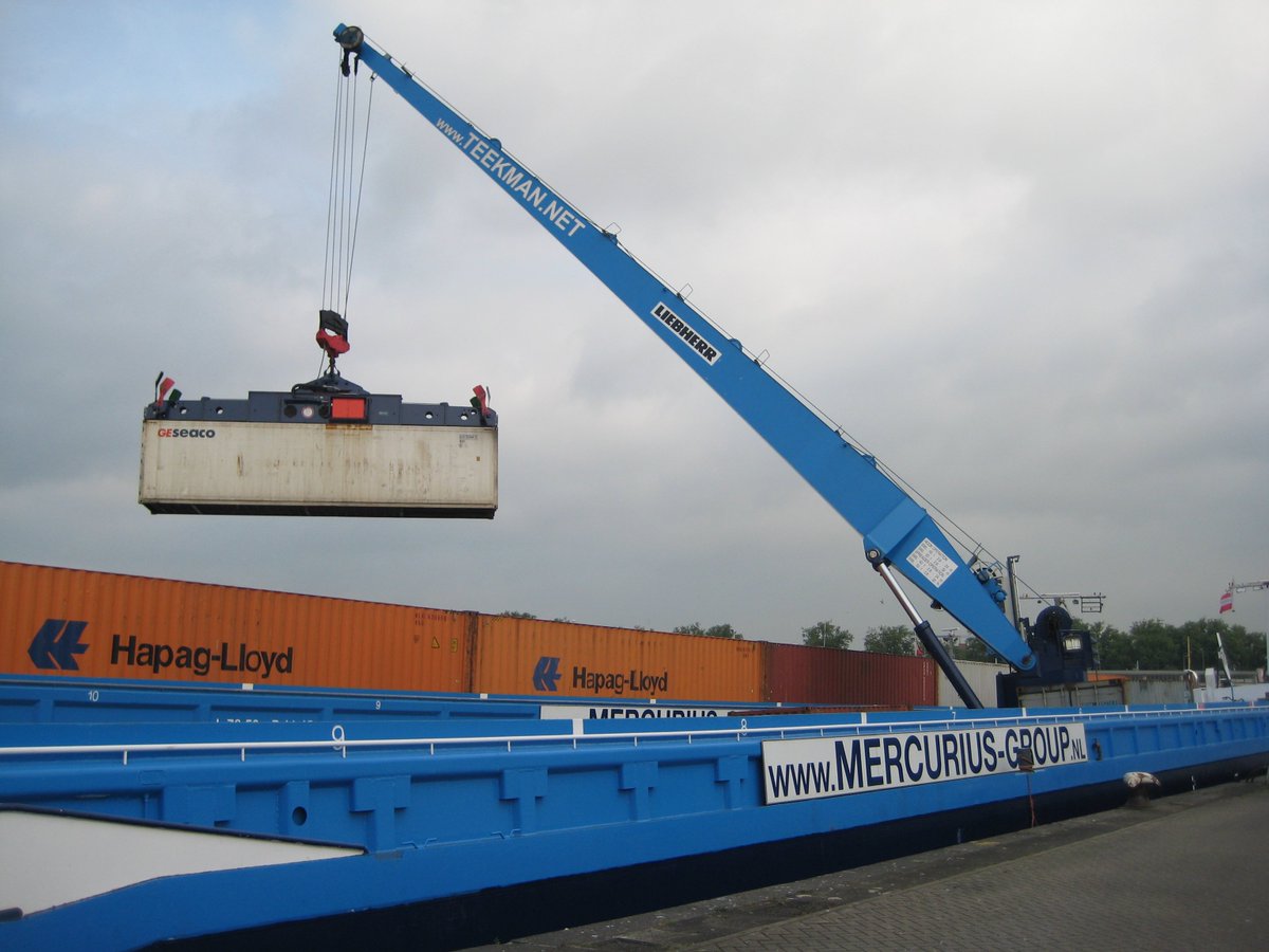 Nieuwe uitdaging? Vacature kapitein kraanschip Transferium facebook.com/MercuriusGroup… <a href="/binnenvaart/">Binnenvaart</a> <a href="/PortOfRotterdam/">Port of Rotterdam Authority</a>