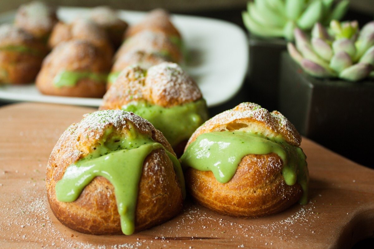 taeyeon and matcha cream puffs