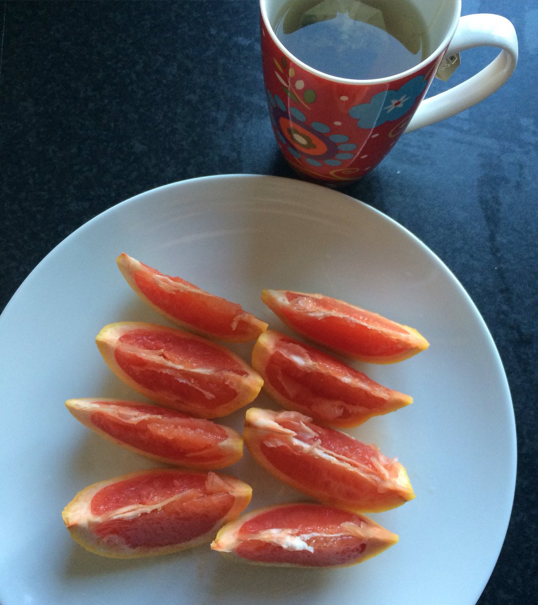 SWoliviarose's tweet photo. Early breakfast #speed #greentea #slimmingworld https://t.co/4vC0b4NXA6