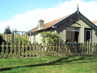 Lastminute #Ameland vakantiehuis Voor de Bijl
| weekend vr 15/04-ma 18/04 250 Euro
| voordebijl.op-ameland.nl/?rfr=97