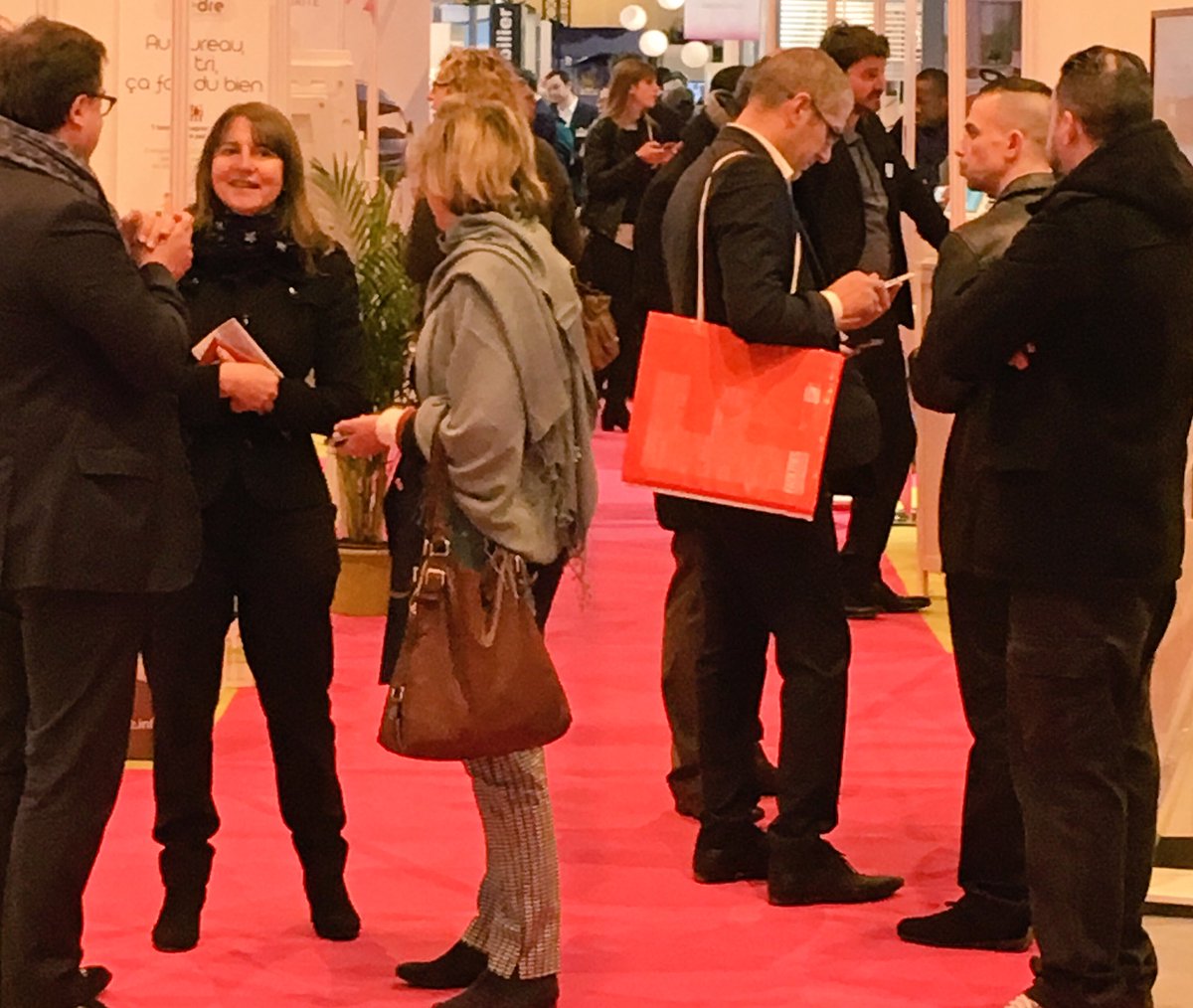 TravailAchats's tweet photo. Jour 3 au salon #SAET2016 Vous êtes nombreux à avoir répondu à l'appel des dernières innovations ! https://t.co/aFNmk5UbCR