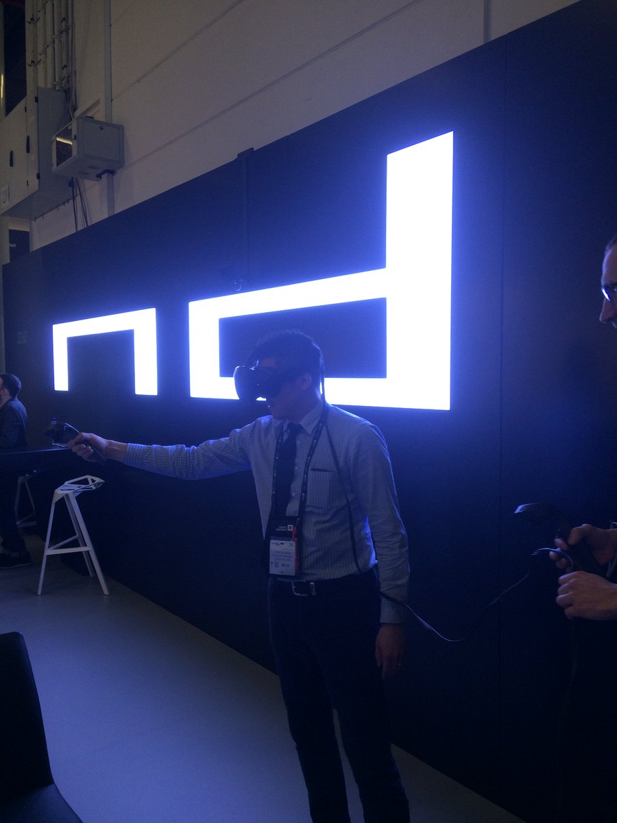 neutraldigital's tweet photo. JAL @JAL_Official_jp peeling back the layers of an @airbus A350 in #VR #HTCVive #AIX2016 #PaxEx #3D60 #AvGeek #IFE https://t.co/Lb2stJW0JL