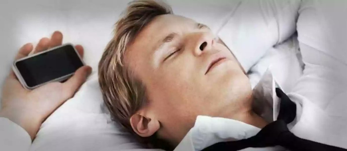newnesia: Dampak berbahaya tidur di dekat smartphone newnesia.blogspot.com/2016/04/dampak…