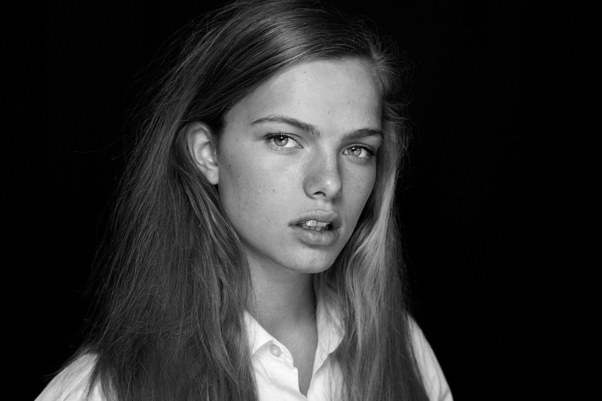 MANDPMODELS's tweet photo. #OBSESSED! #BritishBeauty #Emily shot by the talented @miroarva #MandPDEVELOPMENT https://t.co/mWbJxuLLjj