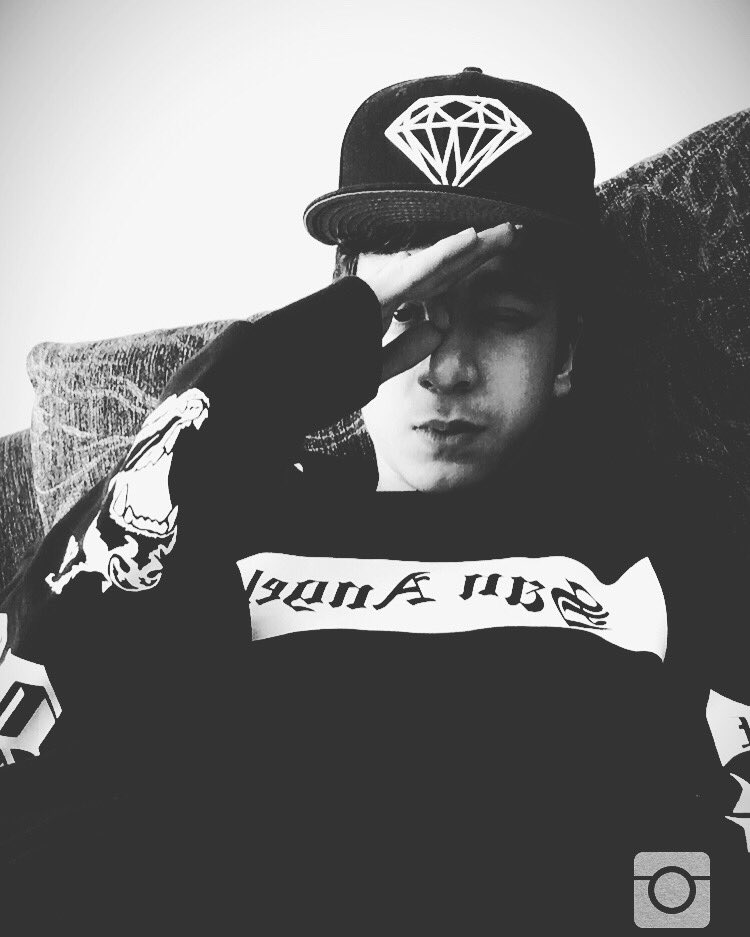 weastcoast2's tweet photo. #blackandwhite #diamondcap https://t.co/EACgdCv1uA