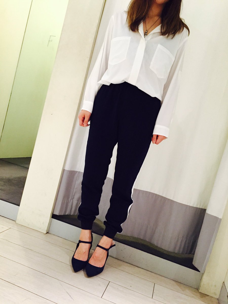 rinku_outlet's tweet image. 💗16SS RECOMMEND ITEM💗
【#EMOD】
Wラインジャージ
￥3,160←¥7,900(+tax)
お問い合わせTEL⇒072-461-0563