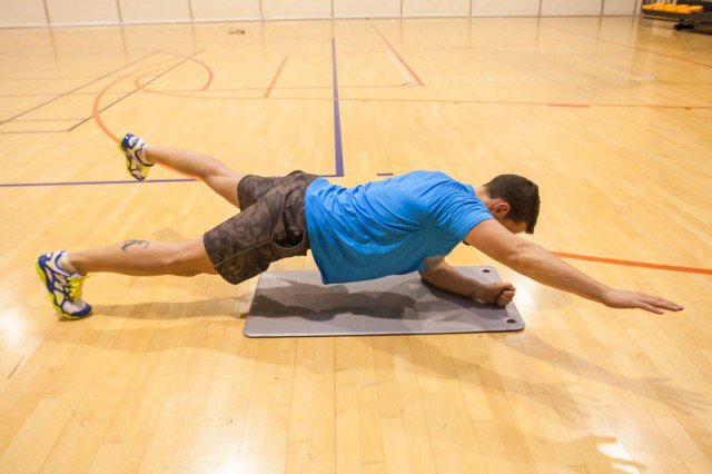 EnsaSport's tweet photo. ¿Quieres quitar barriguita? Ejercicios eficaces @sportlife_es https://t.co/7KQgbjqIYr 
#Ejercicio #Abdominales https://t.co/P6oyY1pfqm