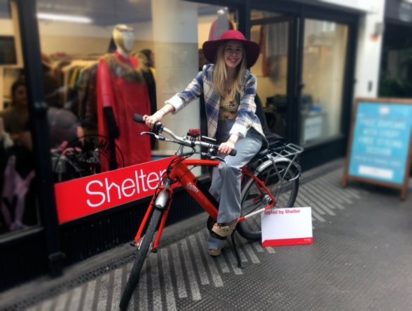 emubikes's tweet photo. The team at @Shelter have been trying out the Emu bike at our pop up at Old Street Underground #stylemeinseconds https://t.co/7YD4ltvL7E