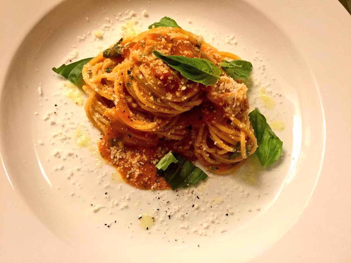 KitchenWoes's tweet photo. @conantnyc Your #spaghetti recipe will always be my favorite! #Scarpetta #HappyBelly #Italian https://t.co/5PfWxNxLR1
