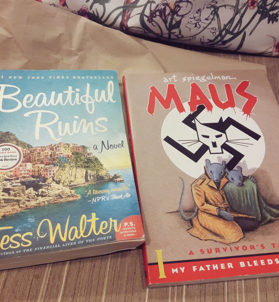 nerdytalks_04's tweet photo. While Booksale failed me today, Books&Mags certainly did not. Happy with my #UsedBookstoreFinds https://t.co/DZWYrlQdGW