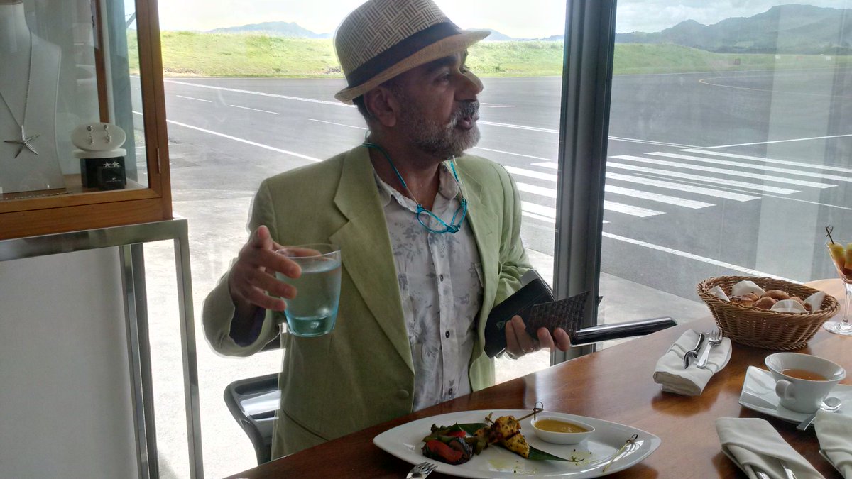 DYulounge's tweet photo. Welcome back@ Chef Bhatia@ Tarmac View@ Mauritius https://t.co/CYt92BM4Rj