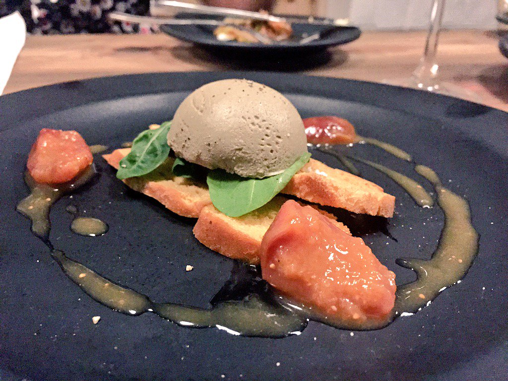 TeamMissMalini's tweet photo. #Foodcoma in progress! #SecretTasting at @perchindelhi! Just so good :) openingsoon https://t.co/ZjEfq4WAhs