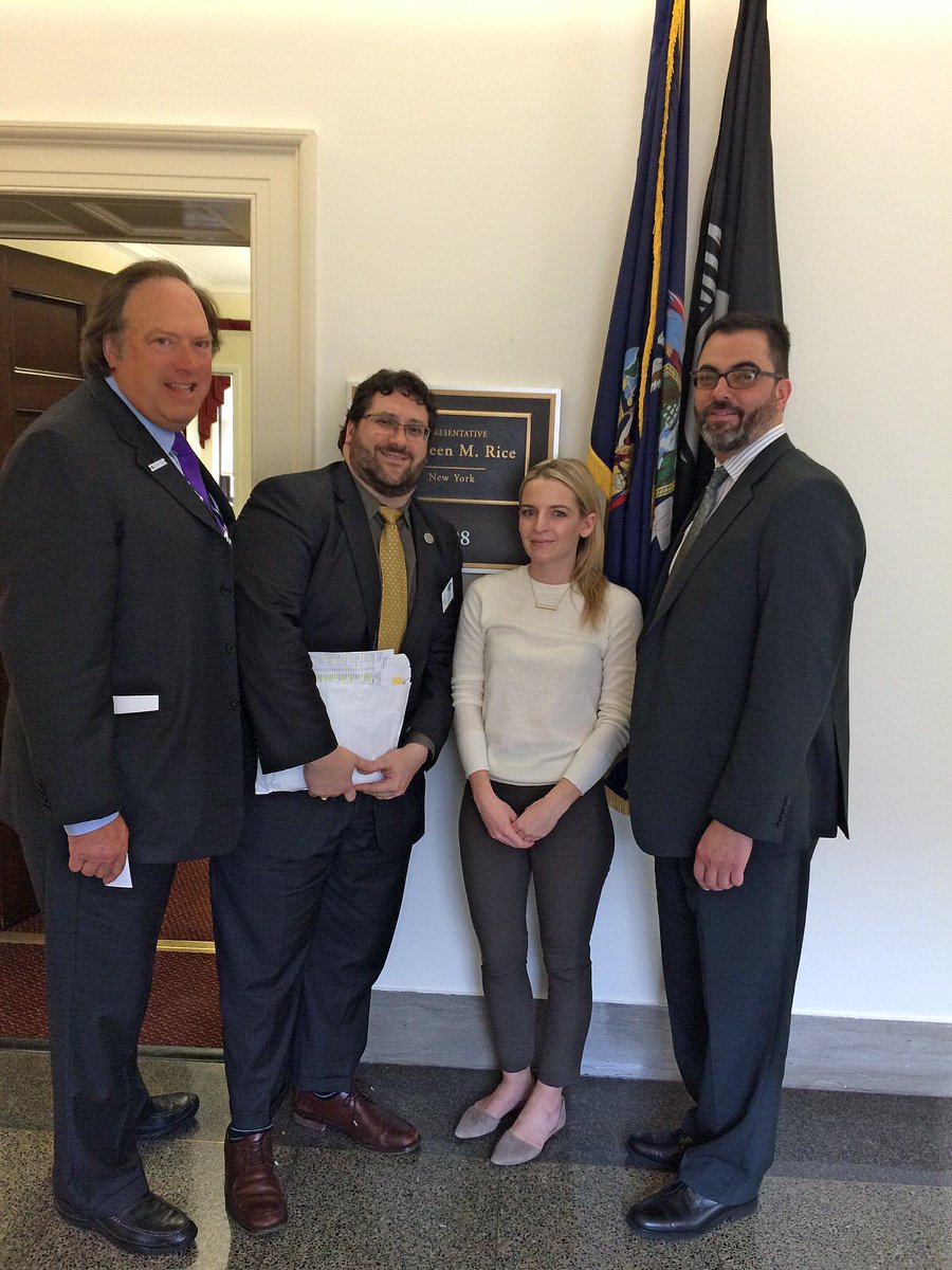 YIPofNY's tweet photo. Great meeting w/ Kate from @RepKathleenRice's office. (Fellow Vassar grad too) #piafls @PIAGovAffairs @The_Resonator https://t.co/QQ4U0Iffu2