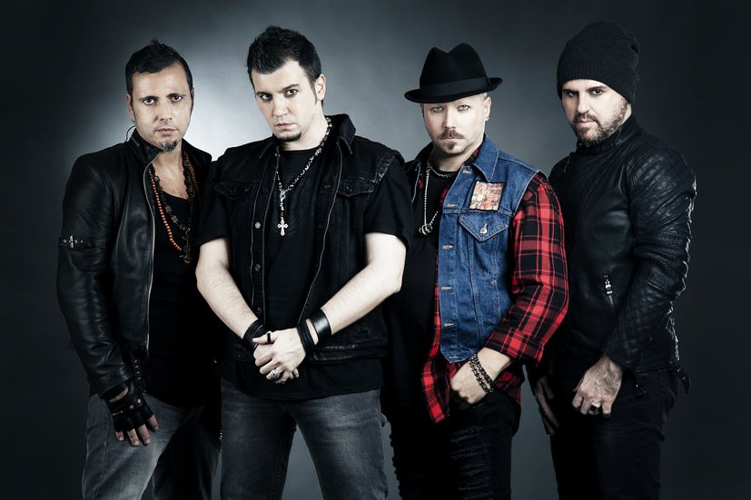 NABAKLAB's tweet image. Pēc pāris stundām uz skatuves kāps itāļu smagā roka meistari @skwband un @vangerband. Ieeja bez maksas.