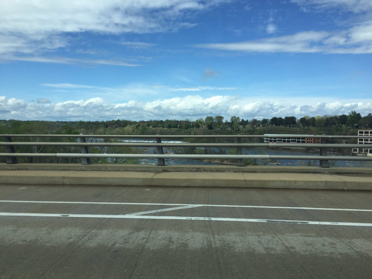 CandiceSmithTV's tweet photo. Now it's beautiful out! #LeeBridge #RVA #rvawx #NBC12 https://t.co/zLDGkJU7TO