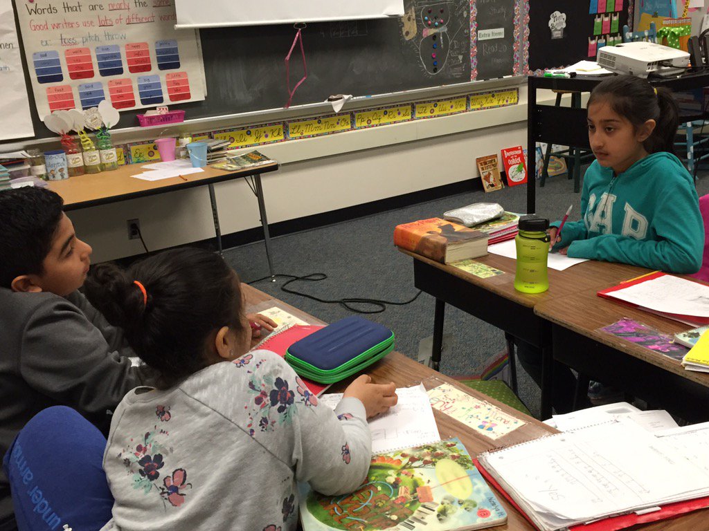 hcpss_sjles's tweet photo. 4th graders discuss what they know about equivalent fractions before solving. #HCPSSElemMath https://t.co/C8rVOSQRXi