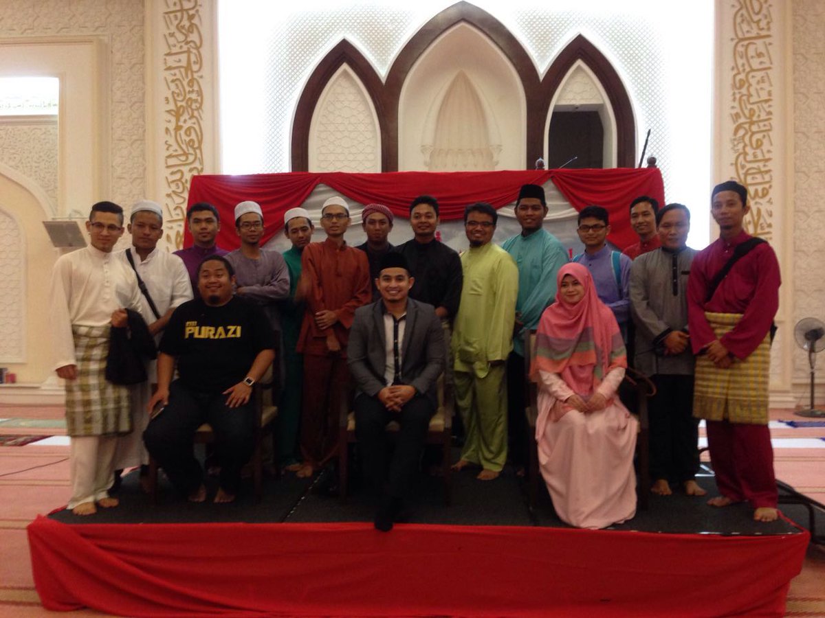 JPKPerindu's tweet photo. Terima kasih @HadhariDAITV3 @puraziofficial @helizahelmi untuk perkongsian yg cukup bmanfaat buat kami. π
#CintaTSM https://t.co/Q64EVZKVD7