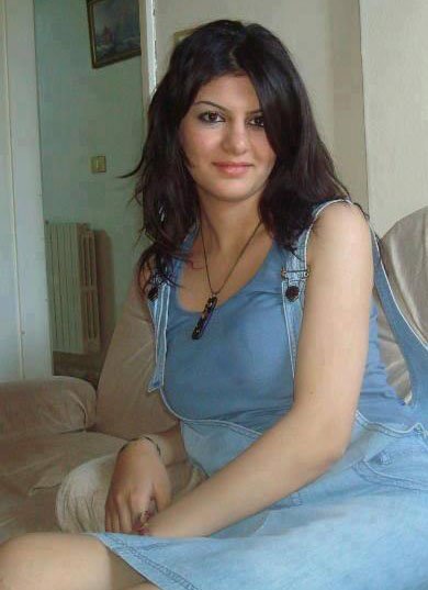 إن لم تجد من يحبك فإنك إنسان تعيس .. وإن تحب من لم يحبك فإنك إنسان أتعس