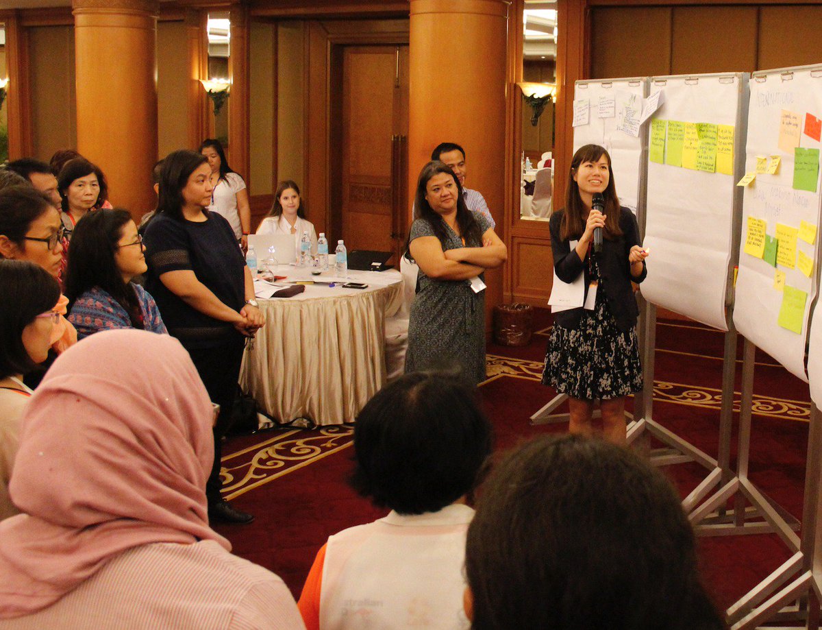 unwomenasia's tweet photo. Feminist legal advocacy is a political advocacy&amp;should work w/ community&amp; social movements. https://t.co/iPeP7bAeN6 https://t.co/NhZ18O8leq
