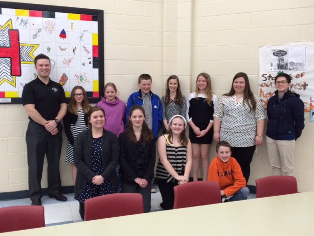 FSL_SSRSB's tweet photo. Bravo les participants du concours régional d'art oratoire SSRSB! @ssrsbba @HebbPatriots @LRHSwarriors @ssrsbbes https://t.co/vRh1yLaqaS