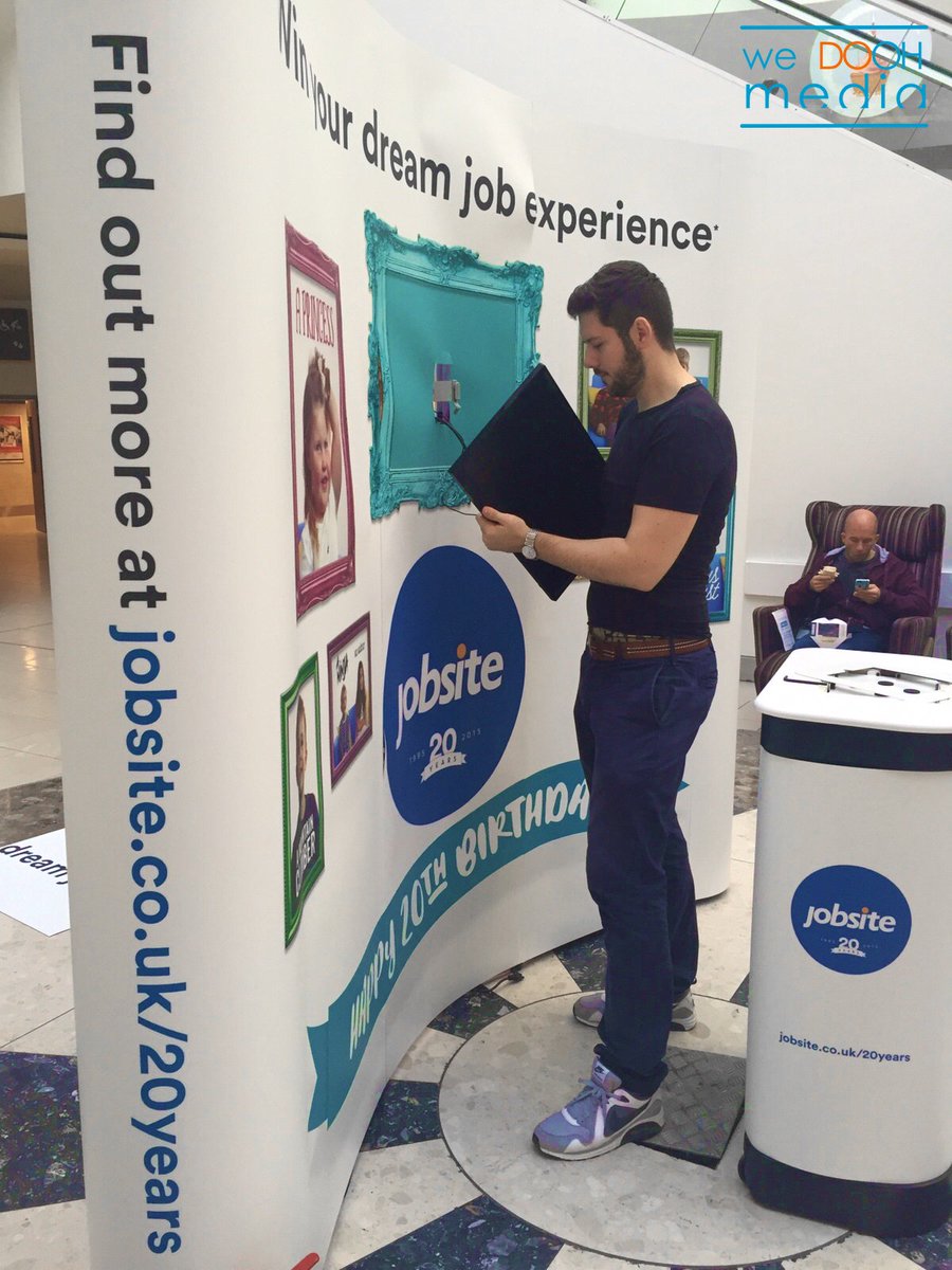 WeDOOHMedia's tweet photo. Throwback Thursday #TBT to when we installed a screen for Jobsite on their 'Dream Job ExperienceTour' https://t.co/VJ1VvO2ONJ