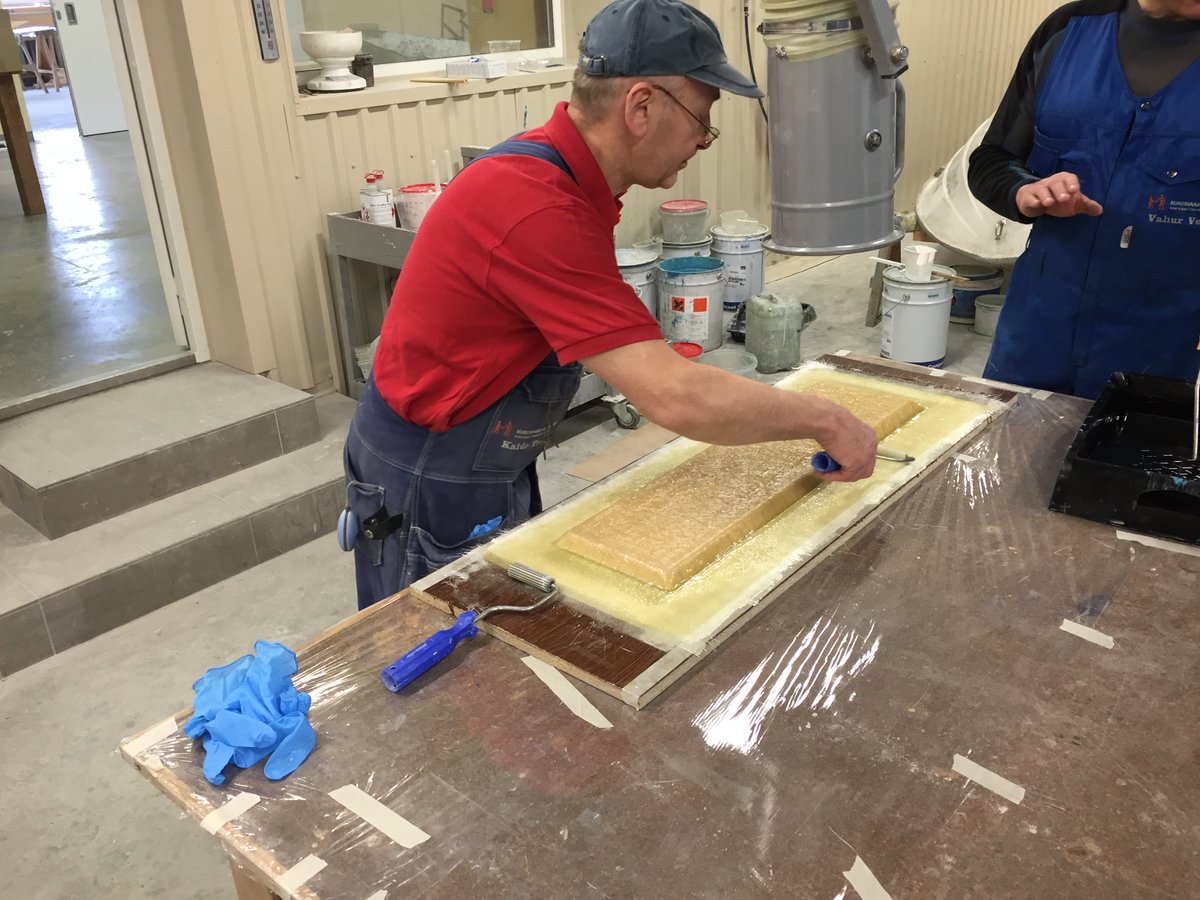 CompositeHUB's tweet photo. Hands on learning experience in Estonia - lamination https://t.co/CLHUdKFZWF