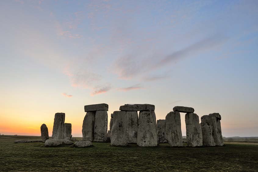 EnglishHeritage's tweet photo. One of the wonders of the world, @EH_Stonehenge is an awe-inspiring place https://t.co/zJFeK4o9yR https://t.co/WN602OYKgw
