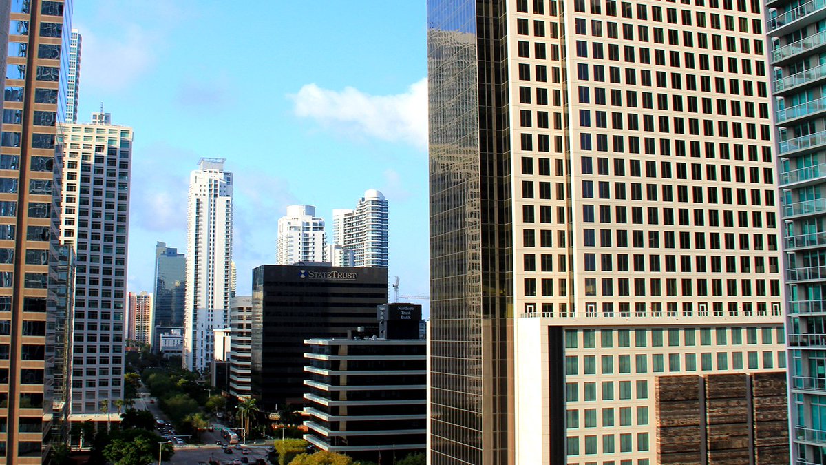 newtropicmiami's tweet photo. Have you hit "the Miami ceiling"? Why it's so hard to find a better job. https://t.co/5IXM9hWIz4 https://t.co/QfXSs1bYRU