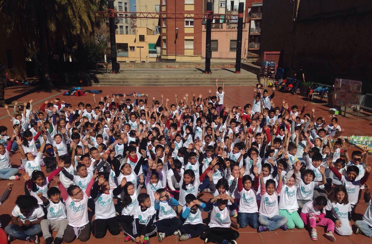 scgramenet's tweet photo. "La ciutat que jo vull" amb els infants de #santacoloma del #ImaginaPAM 2016/2019 al @mas_fonollar https://t.co/Nf998zGlKr