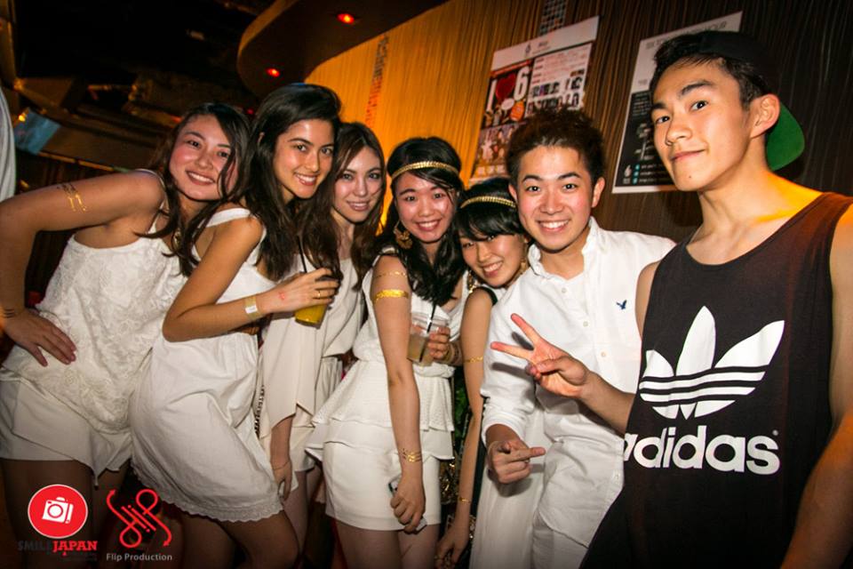 flipprods's tweet photo. #flipproduction Throwback- White Gold Toga Party
東京で初めて行われるトーガパーティでした!!頭が吹き飛ぶような体験を忘れるな! #clubbing #togaparty #toga https://t.co/IbzC5NBDVN