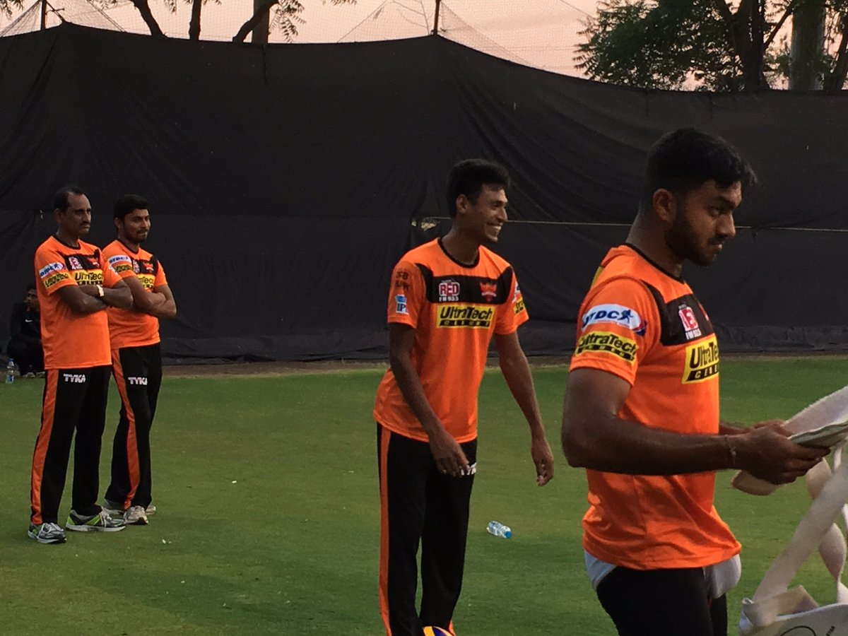IPL's tweet photo. @SunRisers' young @Mustafiz90 feeling completely at home in Orange #IPL #OrangeArmy https://t.co/Wx9aDRJ1IP