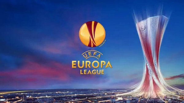 The_Pink_Cobra's tweet photo. The Serpent is just finalising our Football #LUMPDouble &amp; feels the MEGA HISSES coming tonight! https://t.co/XYjJ9x9I2i