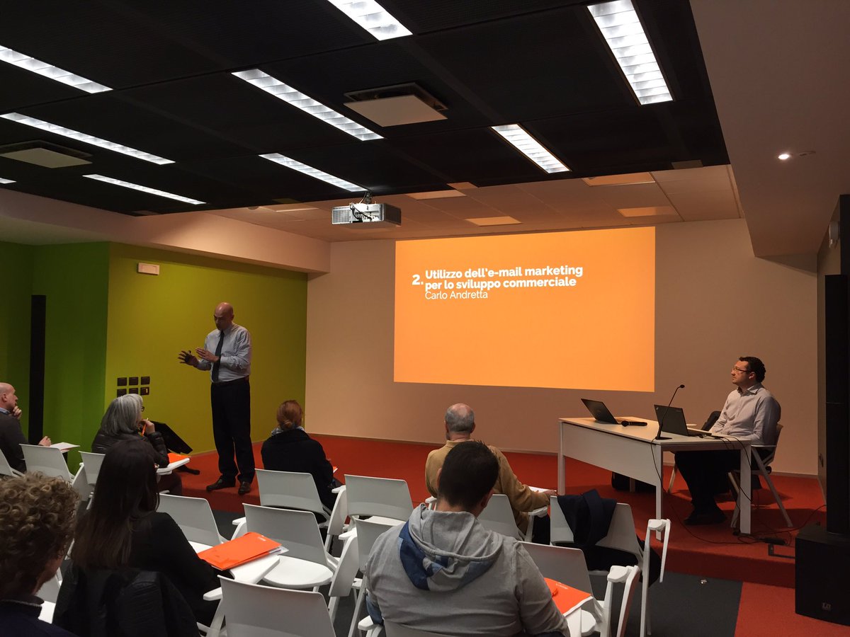 Oggi impegnati nel workshop sull'email #marketing per lo sviluppo dei contatti commerciali. #WebMarketing