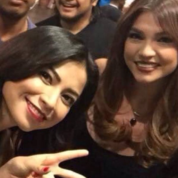 PadyakJoy's tweet photo. (GIGIIIIIL!) I shall call you squishy and you shall be mine and you shall be my squishy! #RaStroBackInEachOthersArms https://t.co/gCAwgfBLAR