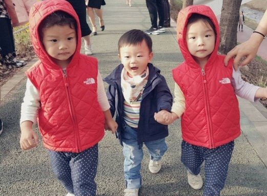KoreanUpdates tweet picture
